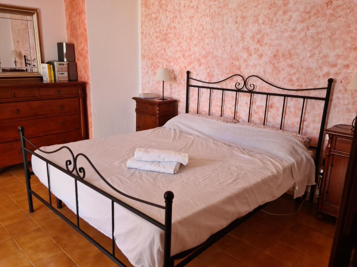 Casa Vacanze 'Sa Corbula' Porto Columbu - Perd'E Sali Εξωτερικό φωτογραφία